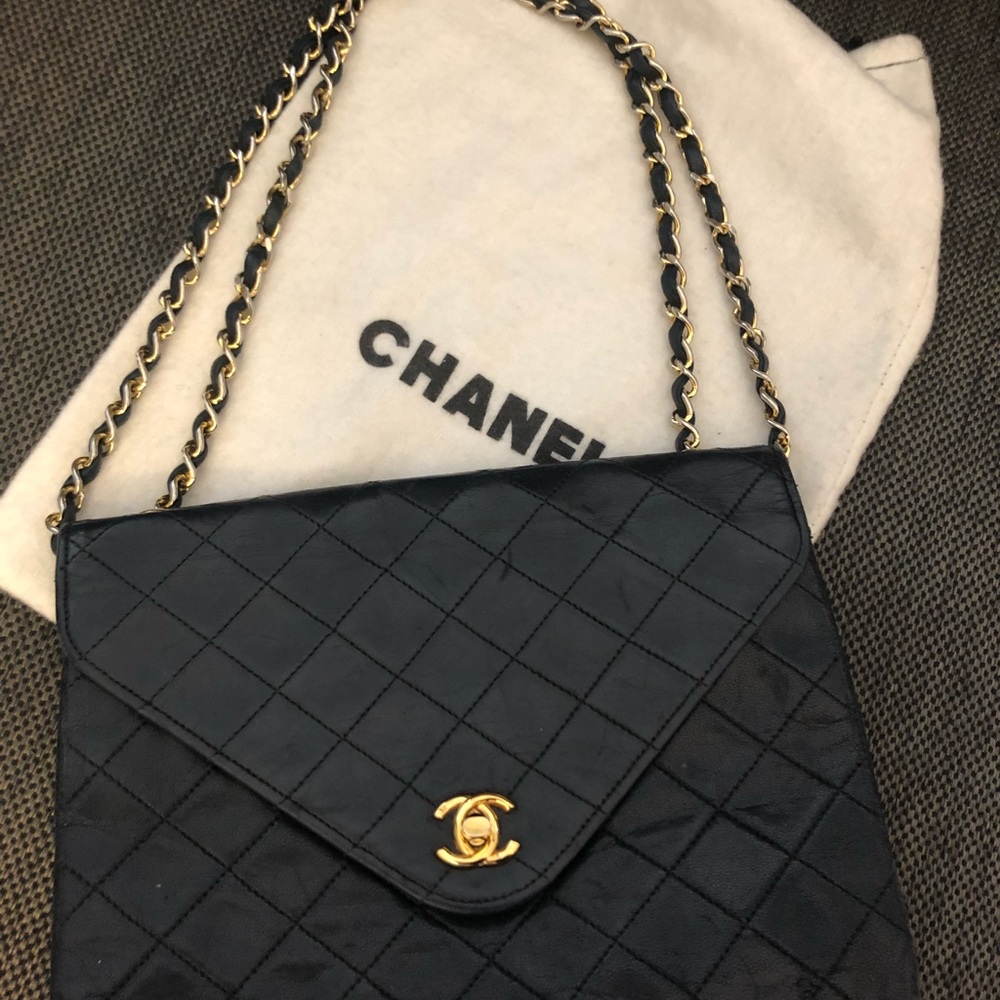 TRADED vintage AUTHENTIC Chanel classic flap - Picture 7 of 8